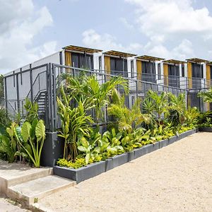 Containers Bacalar